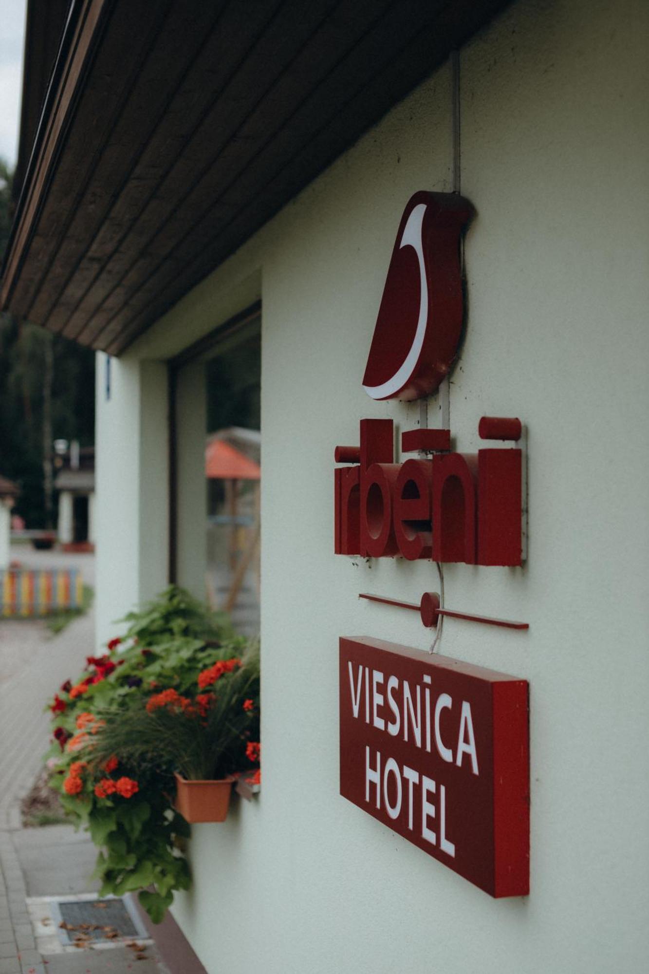 Hotel Irbeni Brivkalni Exterior foto