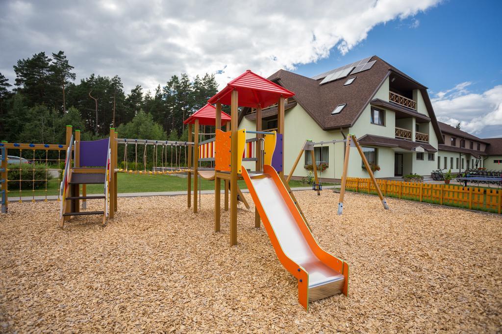 Hotel Irbeni Brivkalni Exterior foto